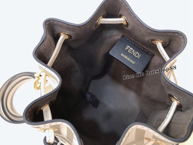 FENDI精品女包 芬迪經典FF凸紋印花抽繩手提肩背桶包 Fendi迷你水桶包 fdzg2594